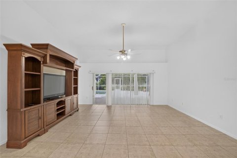 House in Plant City, Florida 3 bedrooms, 205.31 sq.m. № 2217135 - photo 26