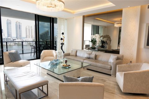 Condo in Aventura, Florida, 3 bedrooms  № 1763839 - photo 7