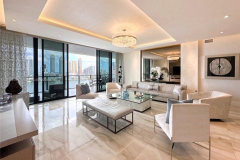 Condo in Aventura, Florida, 3 bedrooms  № 1763839 - photo 4