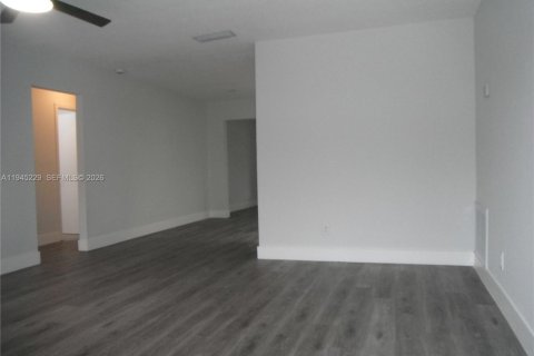 Casa en venta en Margate, Florida, 2 dormitorios, 98.57 m2 № 2001668 - foto 2