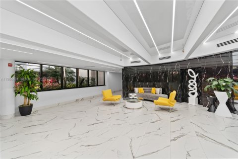 Condominio en venta en Hallandale Beach, Florida, 2 dormitorios, 133.78 m2 № 2046822 - foto 5