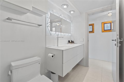 Condominio en venta en Hallandale Beach, Florida, 2 dormitorios, 133.78 m2 № 2046822 - foto 26