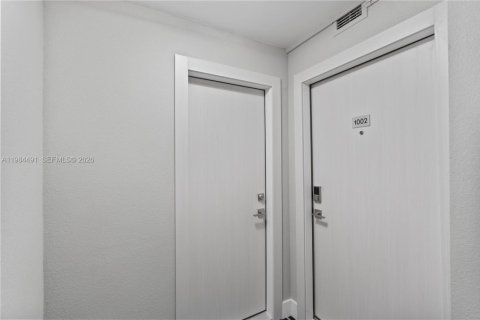 Condominio en venta en Hallandale Beach, Florida, 2 dormitorios, 133.78 m2 № 2046822 - foto 7