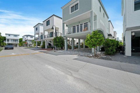 House in Key Largo, Florida 3 bedrooms, 153.29 sq.m. № 1776217 - photo 4