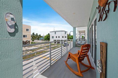 House in Key Largo, Florida 3 bedrooms, 153.29 sq.m. № 1776217 - photo 12