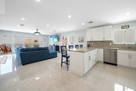 House in Key Largo, Florida 3 bedrooms, 153.29 sq.m. № 1776217 - photo 20