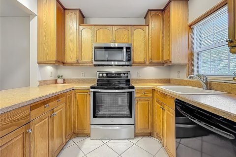 Купить виллу или дом в Клируотер, Флорида 6 комнат, 90.12м2, № 1659575 - фото 8