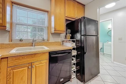 Купить виллу или дом в Клируотер, Флорида 6 комнат, 90.12м2, № 1659575 - фото 9