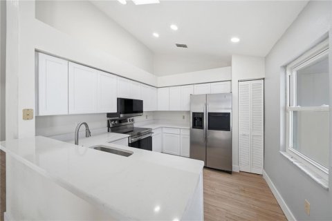 Casa en venta en Saint Petersburg, Florida, 3 dormitorios, 110.83 m2 № 2220480 - foto 10
