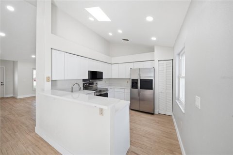 Casa en venta en Saint Petersburg, Florida, 3 dormitorios, 110.83 m2 № 2220480 - foto 12