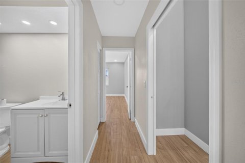 Casa en venta en Saint Petersburg, Florida, 3 dormitorios, 110.83 m2 № 2220480 - foto 26