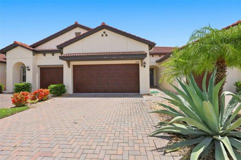Townhouse in Wimauma, Florida 2 bedrooms, 159.14 sq.m. № 2239386