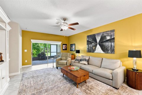 Townhouse in Wimauma, Florida 2 bedrooms, 159.14 sq.m. № 2239386 - photo 27