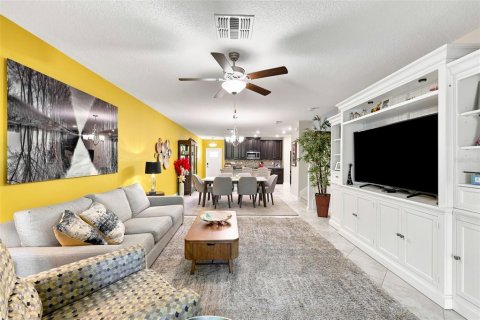 Townhouse in Wimauma, Florida 2 bedrooms, 159.14 sq.m. № 2239386 - photo 29