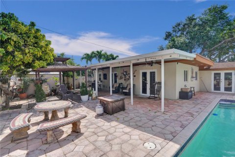 Villa ou maison à vendre à Hialeah, Floride: 3 chambres, 162.58 m2 № 1963151 - photo 23
