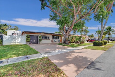 Villa ou maison à vendre à Hialeah, Floride: 3 chambres, 162.58 m2 № 1963151 - photo 27