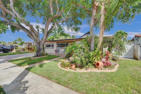 Villa ou maison à vendre à Hialeah, Floride: 3 chambres, 162.58 m2 № 1963151 - photo 28
