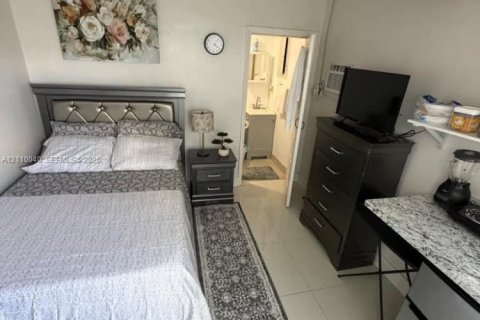 Immobilier commercial à louer à Miramar, Floride: 1 chambre, 154.96 m2 № 2432384 - photo 3