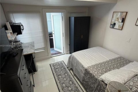 Immobilier commercial à louer à Miramar, Floride: 1 chambre, 154.96 m2 № 2432384 - photo 7