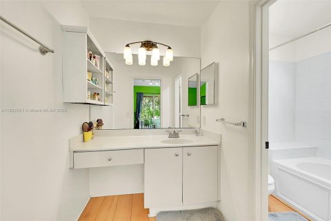 Casa en venta en Weston, Florida, 3 dormitorios, 131.92 m2 № 1794072 - foto 13