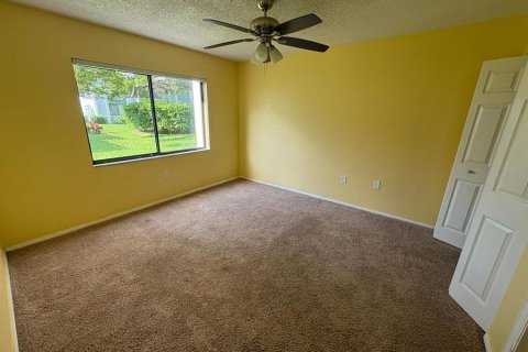 Condo in Bradenton, Florida, 1 bedroom  № 1901937 - photo 5
