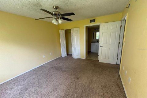 Condo in Bradenton, Florida, 1 bedroom  № 1901937 - photo 9