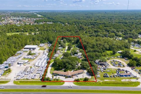 Immobilier commercial à vendre à Orlando, Floride: 289 chambres, 624.86 m2 № 1879278 - photo 2