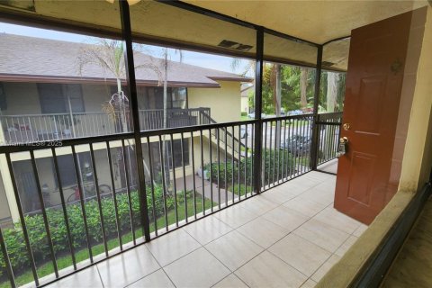 Купить кондоминиум в Санрайз, Флорида 2 спальни, № 1920545 - фото 14
