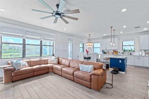 House in Oakland Park, Florida 3 bedrooms, 180.32 sq.m. № 1953902 - photo 5