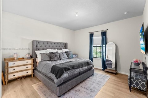 House in Oakland Park, Florida 3 bedrooms, 180.32 sq.m. № 1953902 - photo 16