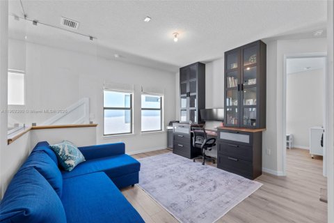 House in Oakland Park, Florida 3 bedrooms, 180.32 sq.m. № 1953902 - photo 30