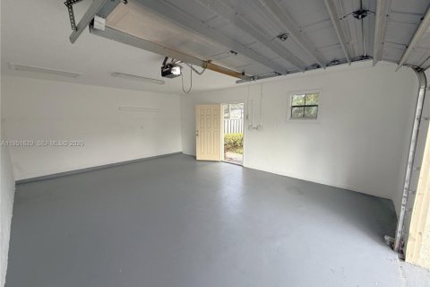 Villa ou maison à louer à St. Lucie, Floride: 2 chambres, 118.91 m2 № 2007963 - photo 18