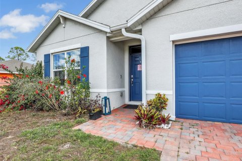 House in Lehigh Acres, Florida 4 bedrooms, 169.83 sq.m. № 1870010 - photo 8
