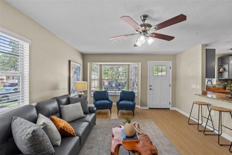 Villa ou maison à vendre à Tampa, Floride: 3 chambres, 106.84 m2 № 2316808 - photo 6