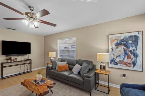 Villa ou maison à vendre à Tampa, Floride: 3 chambres, 106.84 m2 № 2316808 - photo 4