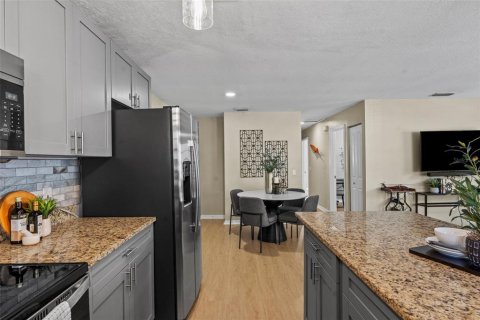Villa ou maison à vendre à Tampa, Floride: 3 chambres, 106.84 m2 № 2316808 - photo 10