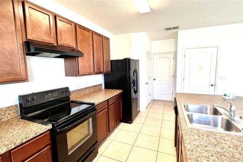 Villa ou maison à louer à Clermont, Floride: 4 chambres, 205.41 m2 № 1745252 - photo 13