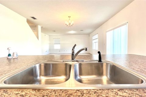 Villa ou maison à louer à Clermont, Floride: 4 chambres, 205.41 m2 № 1745252 - photo 14