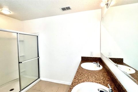 Villa ou maison à louer à Clermont, Floride: 4 chambres, 205.41 m2 № 1745252 - photo 25