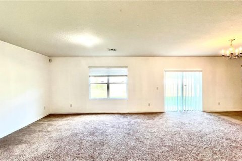 Villa ou maison à louer à Clermont, Floride: 4 chambres, 205.41 m2 № 1745252 - photo 9