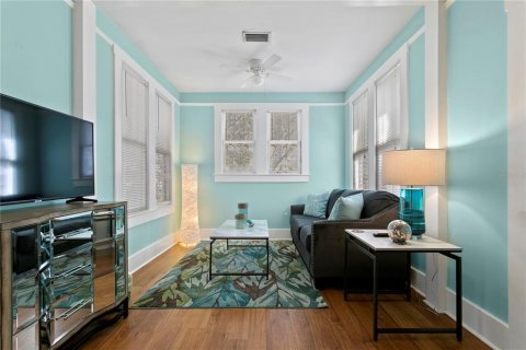 Villa ou maison à louer à Dunedin, Floride: 2 chambres, 83.61 m2 № 1832044 - photo 11