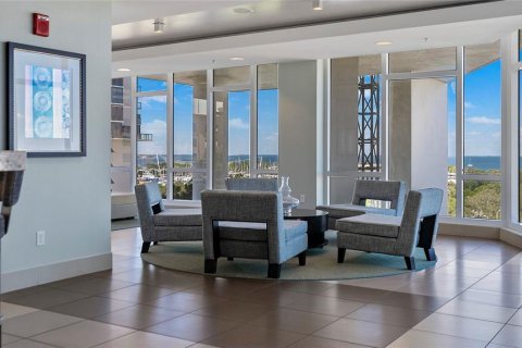 Condominio en alquiler en Saint Petersburg, Florida, 1 dormitorio, 79.8 m2 № 2106089 - foto 25