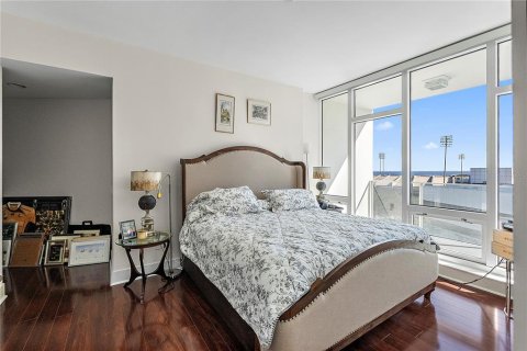 Condominio en alquiler en Saint Petersburg, Florida, 1 dormitorio, 79.8 m2 № 2106089 - foto 9