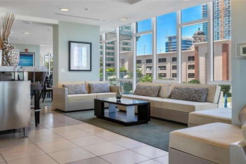 Condominio en alquiler en Saint Petersburg, Florida, 1 dormitorio, 79.8 m2 № 2106089 - foto 28