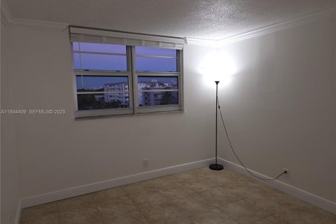 Copropriété à vendre à Hollywood, Floride: 2 chambres, 123.75 m2 № 1994208 - photo 23