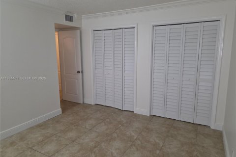 Copropriété à vendre à Hollywood, Floride: 2 chambres, 123.75 m2 № 1994208 - photo 25