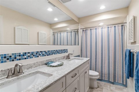 Copropriété à vendre à Longboat Key, Floride: 1 chambre, 91.97 m2 № 2145449 - photo 24