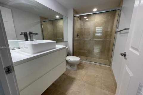 Condo in Miami, Florida, 3 bedrooms № 2252625 - photo 8