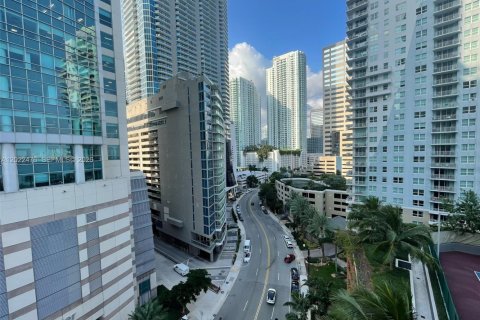 Condo in Miami, Florida, 3 bedrooms № 2252625 - photo 12