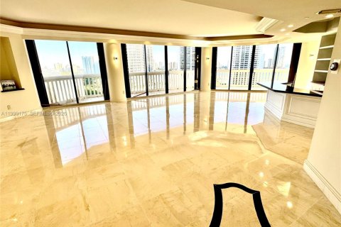 Copropriété à vendre à Aventura, Floride: 3 chambres, 189.52 m2 № 2184251 - photo 5